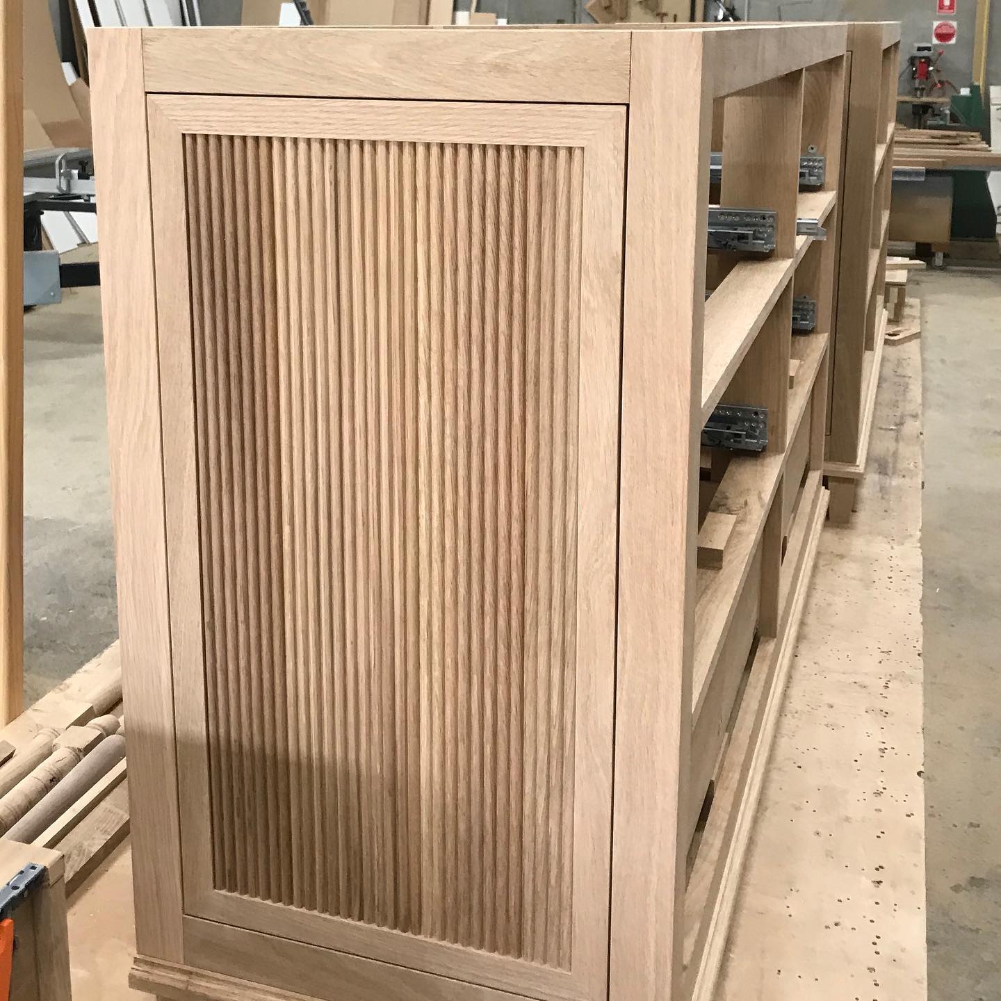American Oak Dressers with mitred face frame. Frame constructed end panels and drawer fronts which feature a custom made reeded profile.  Also featuring solid timber dove tail drawer boxes, decorative trim around the base of the unit and tapered legs. 
.
.
.
.
.
.